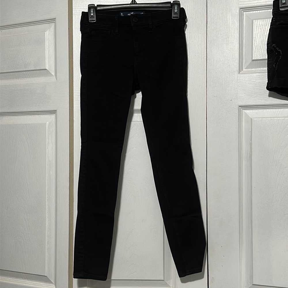 Black Hollister High Rise Super Skinny Jeans